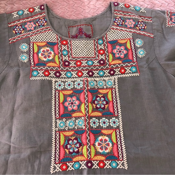 SOLD Johnny Was JW Los Angeles Floral Embroidered 100% Linen Shift Tunic Dress - Picture 5 of 10